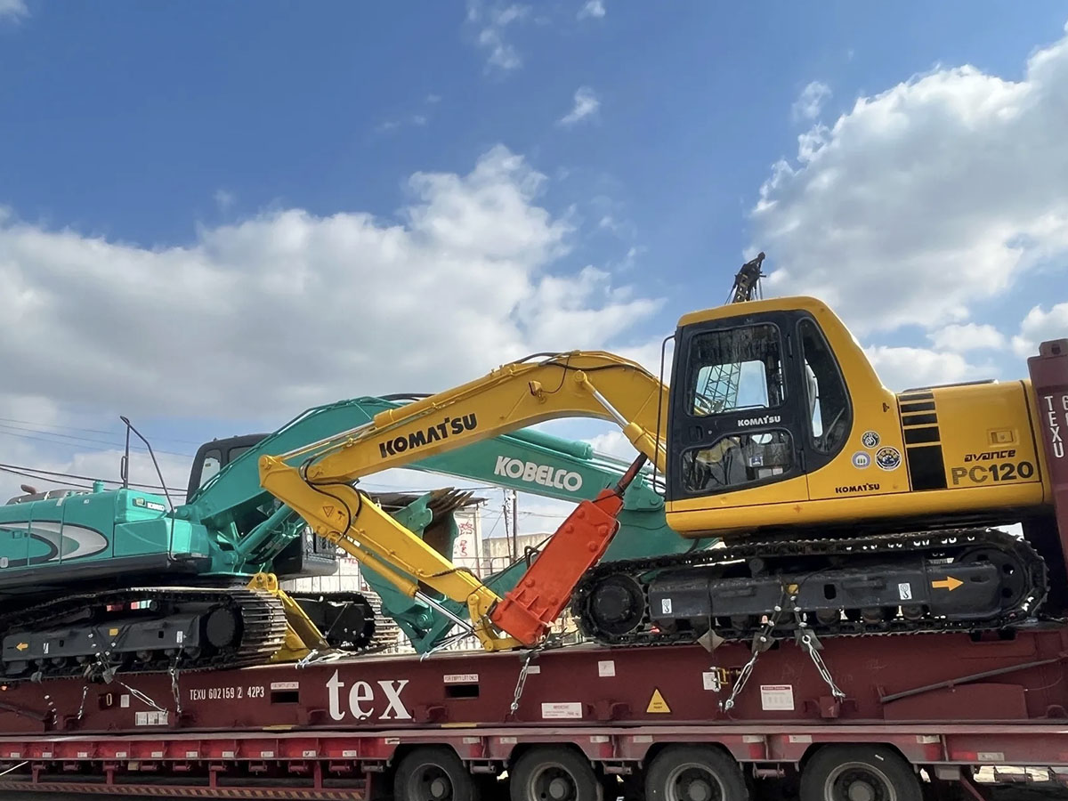 Excavator loading and shipping.