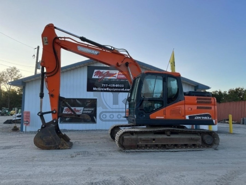 Used Doosan DX140LC Ground Digging Machine 2nd Hand Diggers Excavator
