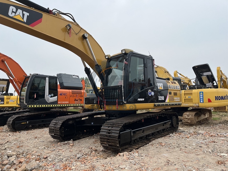 20 Ton Used CAT Excavator 320D Repossessed Earthmoving Equipment