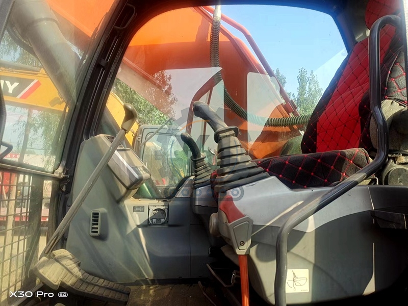 1750KW DX340LC Old Used Doosan Excavator Backhoe Crawler For Digging