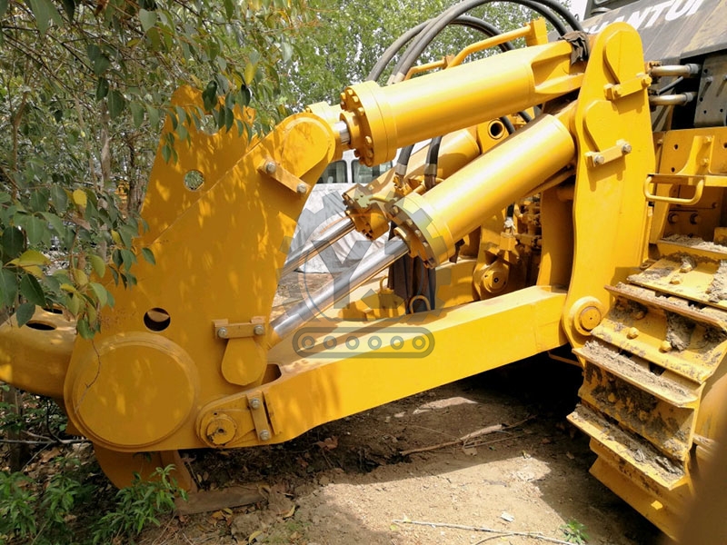 Shantui Sd32 Dozer Price Crawler Bulldozer with Ripper Bulldozer Factory Price