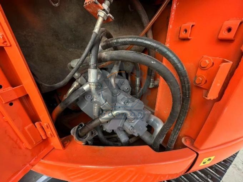 7 Ton Used Hitachi ZX75US-A Excavator Original Japan Mini Model