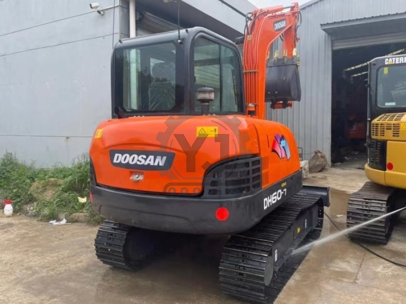Korea Small Used Doosan Excavator DH60-7 5550KG For Agricultural
