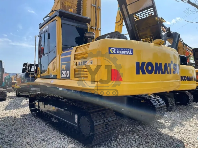 Japanese Hydraulic Used Komatsu PC200-8 Excavator Machine 2000KW 19Tonne