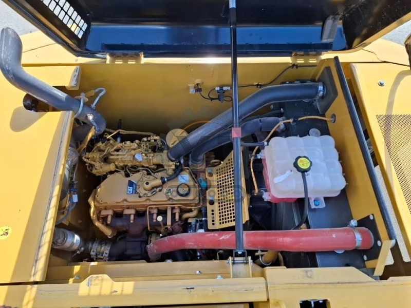 High Quality Low in Price CAT 318D 318E 318FL Mini Working Used Original JAPAN Excavator