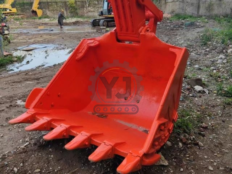 29T Doosan DH300LC Used Track Excavator Repossessed Road Digging Machine