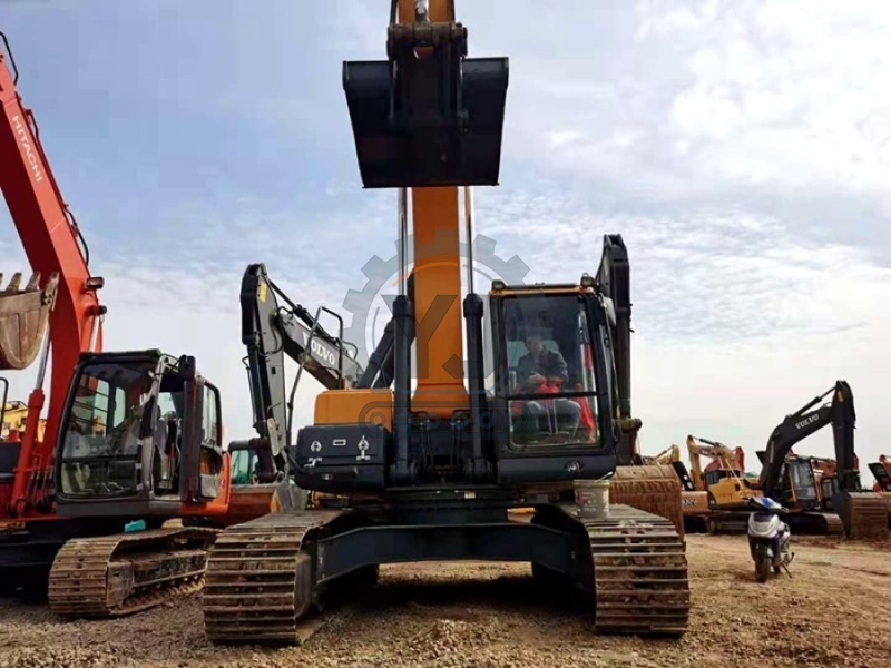 Original Hydraulic Used Hyundai Excavator R275vs Cummins Engine