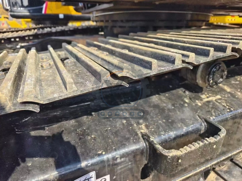 Sany SY235C MEDIUM 23.5t Hydraulic Crawler Excavator Second Hand Used Wheel Excavator SY235 SY235C