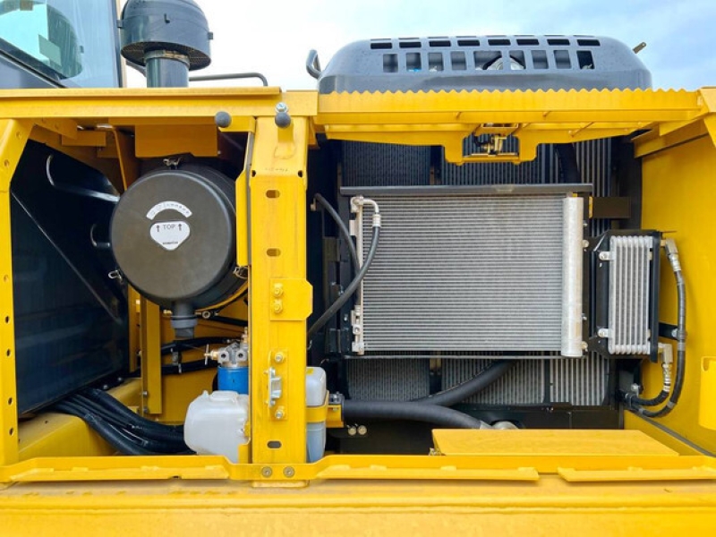 PC210 Price Low Japan Used Komatsu PC210-10mo Excavator