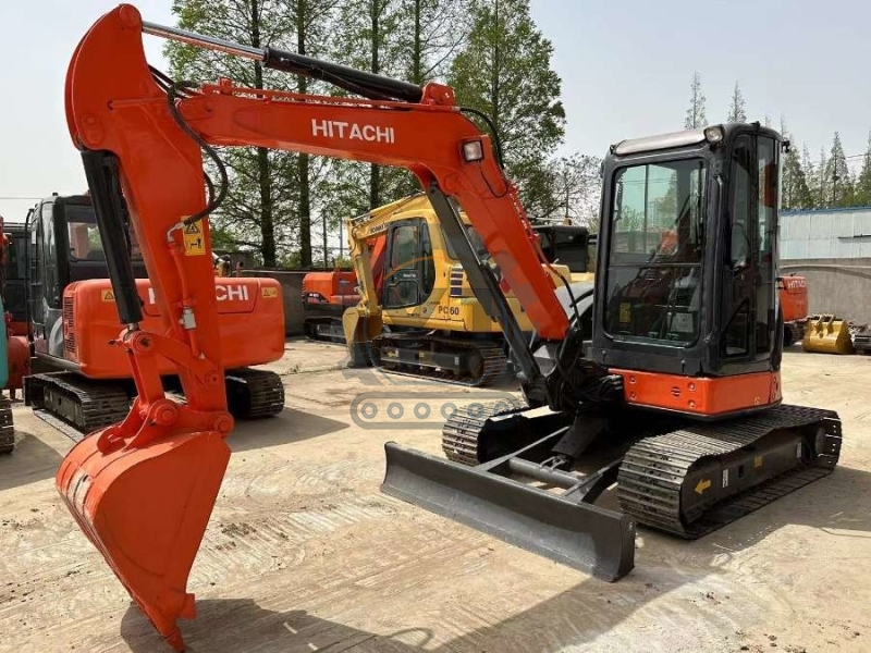 Mini ZX50U Hitachi Excavator Used Construction Machinery 5T ZX50