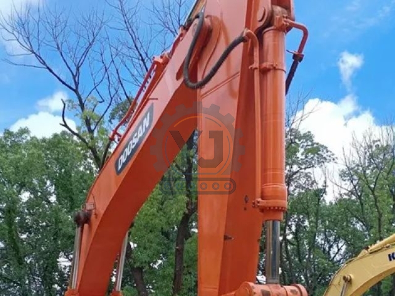 Secondhand Doosan DH420LC Earth Excavation Equipment Mining Digger