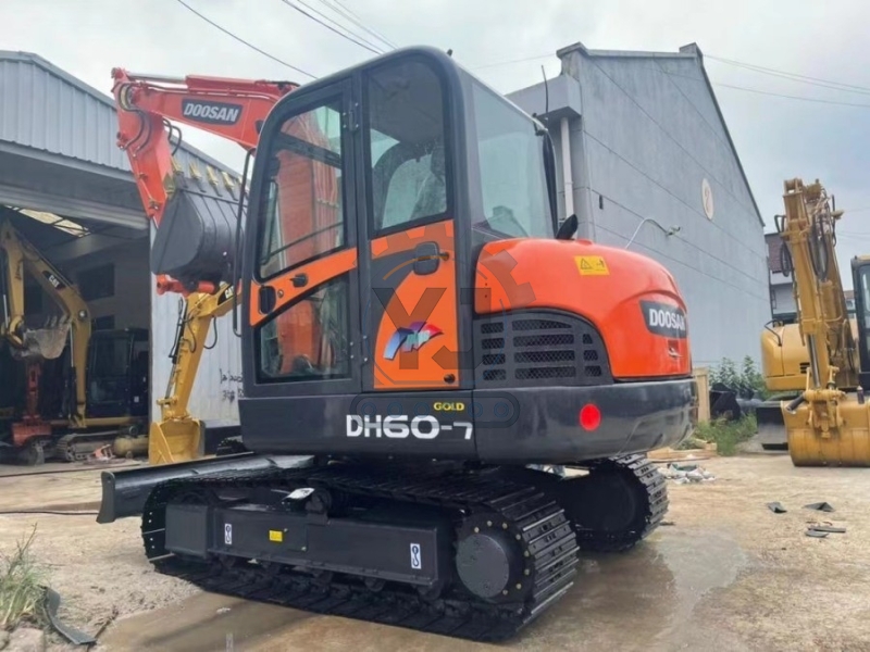 Korea Small Used Doosan Excavator DH60-7 5550KG For Agricultural