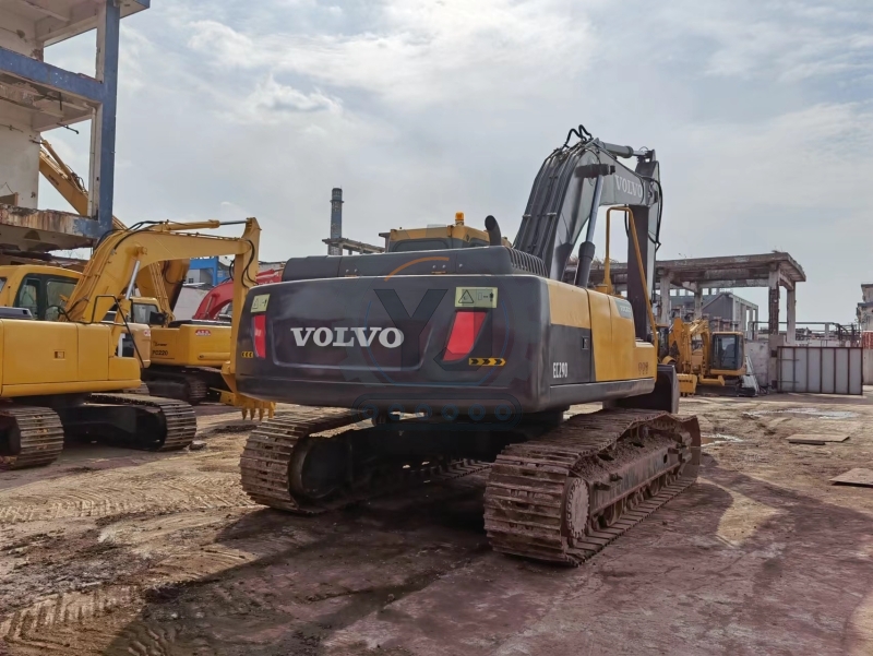 Volvo EC290B used heavy excavators crawler