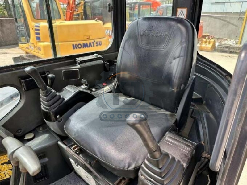 Mini ZX50U Hitachi Excavator Used Construction Machinery 5T ZX50
