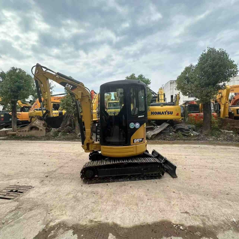 3150KG Caterpillar 303 Mini Used Excavator Second Hand Micro Digger
