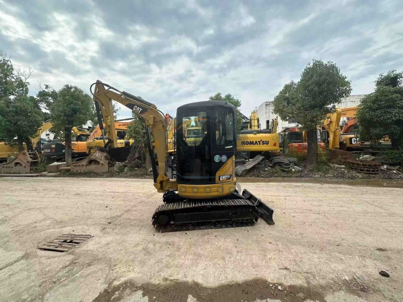 3150KG Caterpillar 303 Mini Used Excavator Second Hand Micro Digger