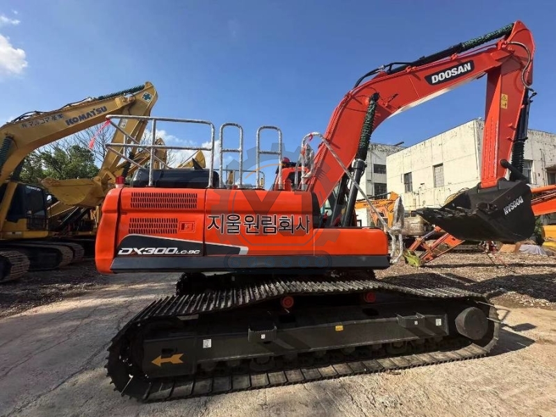 Compact Hydraulic Used Doosan Excavator DX300LC Equipment Trader