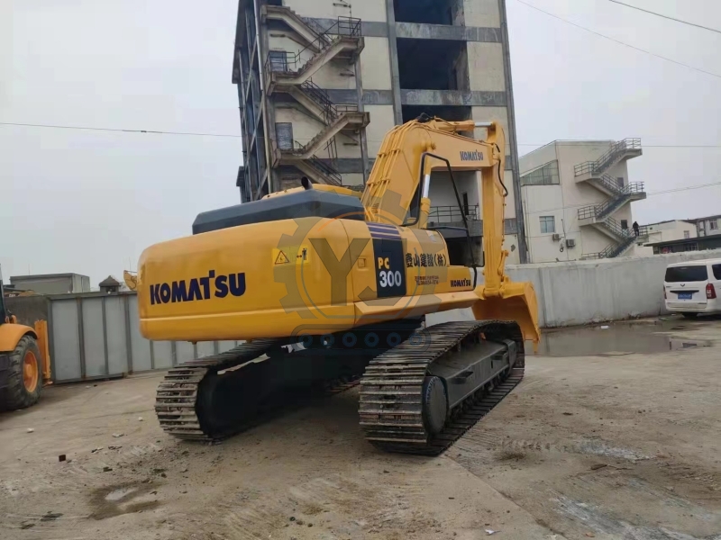 Good Quality Used Excavators komatsu Pc300-7 Japan Brand Second Hand Crawler Excavator 30ton Large Machine Cheap Price for Sale