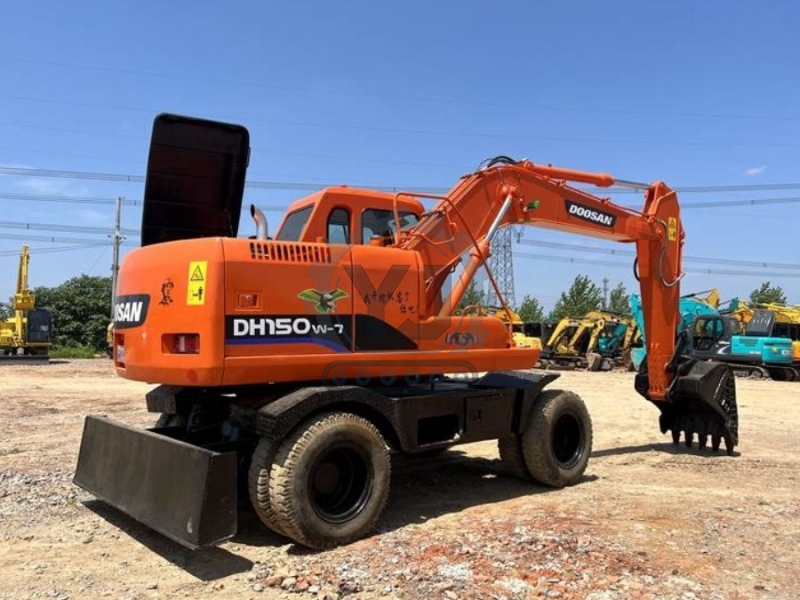 Hydraulic Terrain Wheeled Used Doosan Excavator DH150W 12Tonne