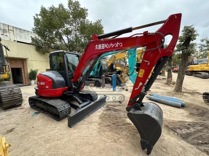 35.5KW Old Used Crawler Excavator Mini Kubota Kx163 6 Ton Digger