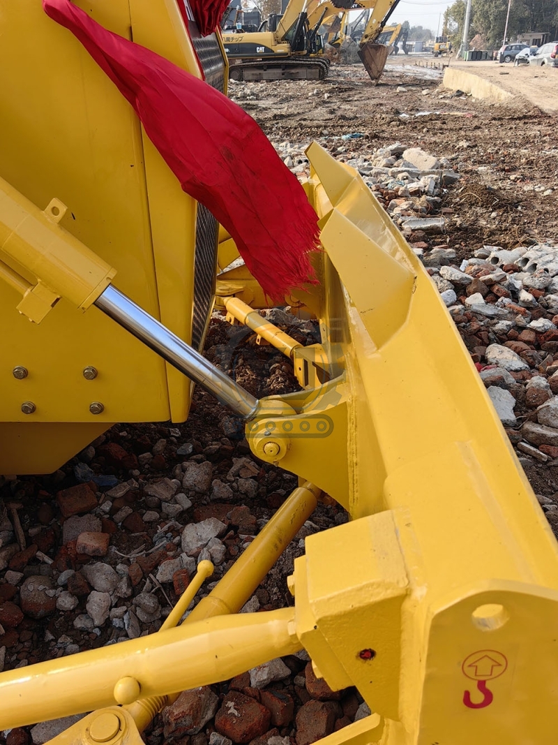 Used Shantui SD16 Bulldozer Heavy-Duty Construction Equipment