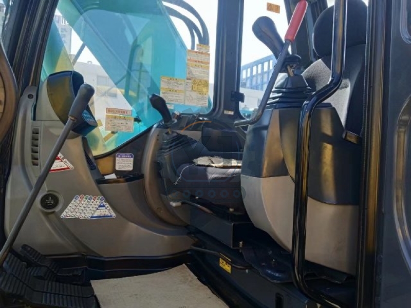 2000KW Large Turbocharged Used Kobelco Excavator SK135SR Crawler 13 Ton