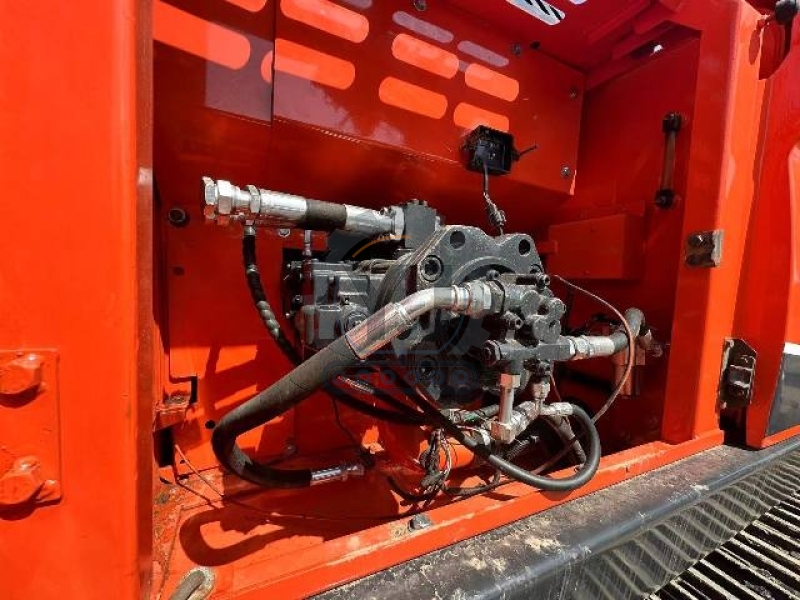 Doosan Dx225LC-9C Dx300 Used Excavator Equipment Construction Digging Machine