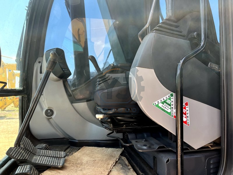 Good condition Used Excavator Kobelco SK200D for sale