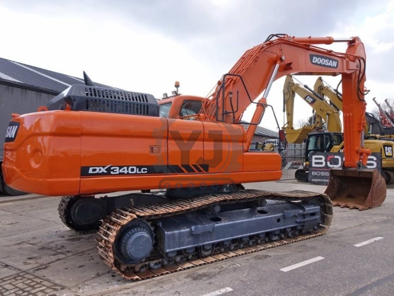1750KW DX340LC Old Used Doosan Excavator Backhoe Crawler For Digging
