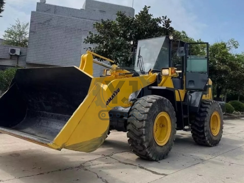 Komatsu WA320 Used Front Loader Wheel Loaders Construction Machinery 4000KG