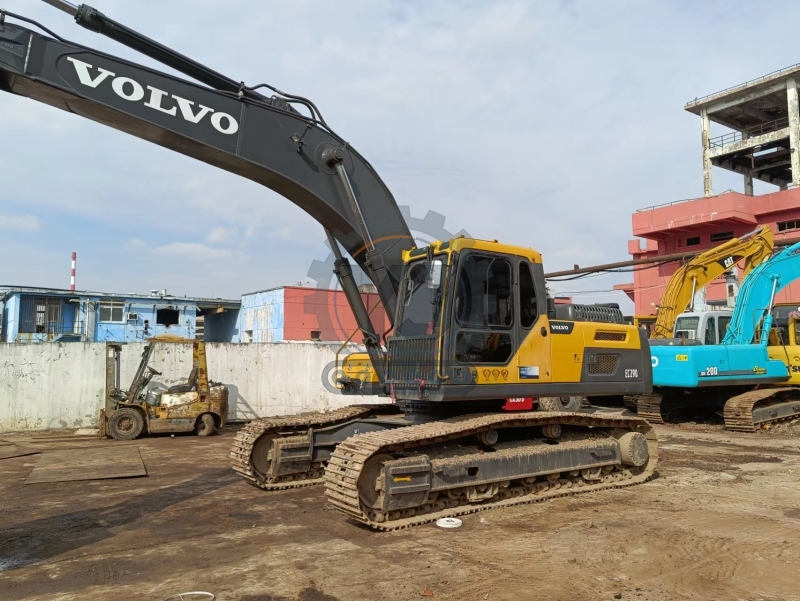Volvo EC290B used heavy excavators crawler