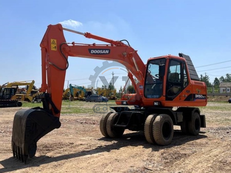 Hydraulic Terrain Wheeled Used Doosan Excavator DH150W 12Tonne