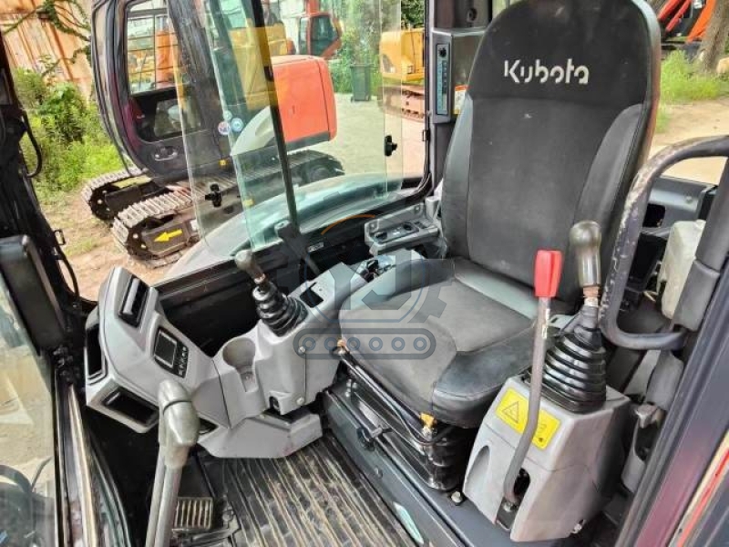 EPA Engine Old Kubota Mini Excavator Second Hand Kx165 5.5 Ton