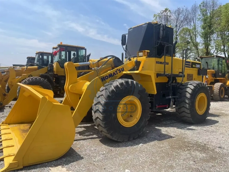 Engineering 143KW Used Komatsu Wheel Loader WA380 17 Tons