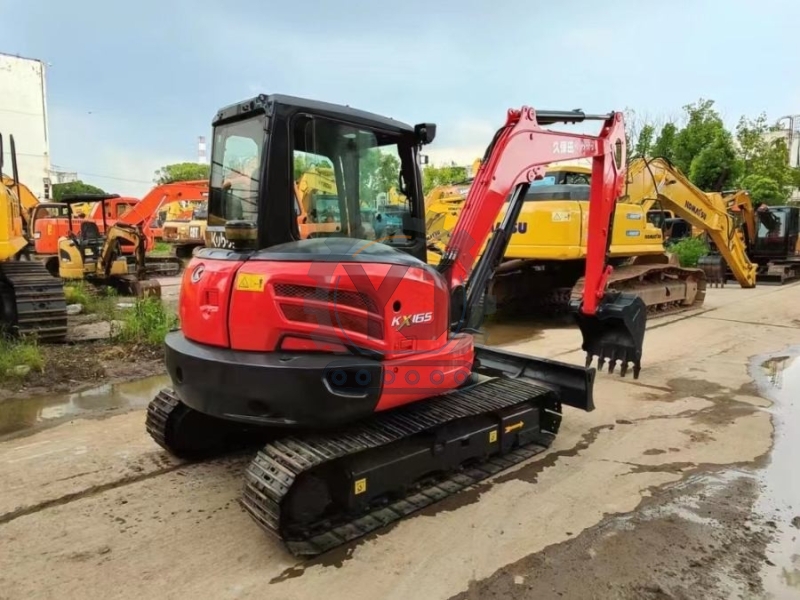 EPA Engine Old Kubota Mini Excavator Second Hand Kx165 5.5 Ton