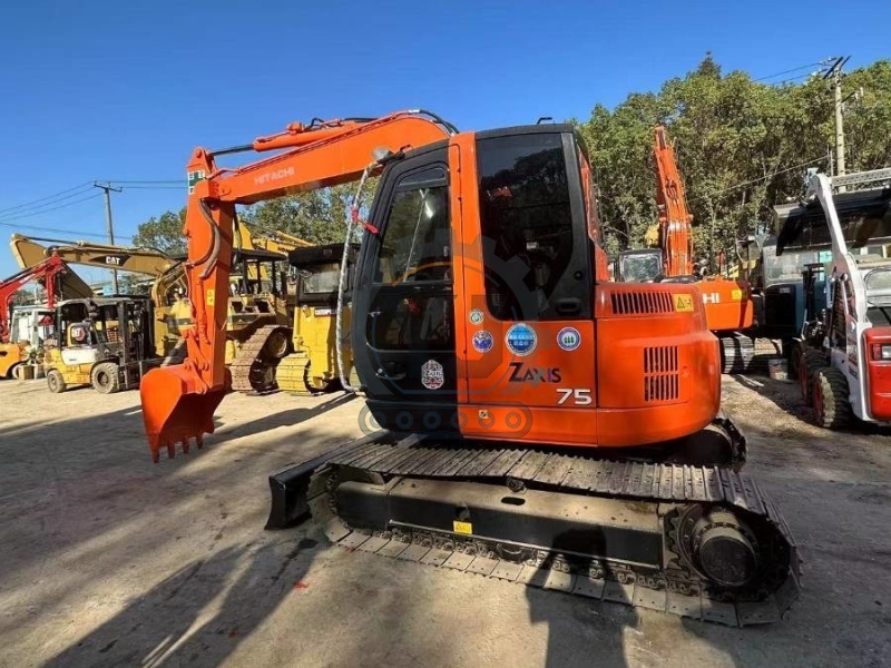 7 Tons ZX75US Used Hitachi Excavator Second Hand Mini Digger