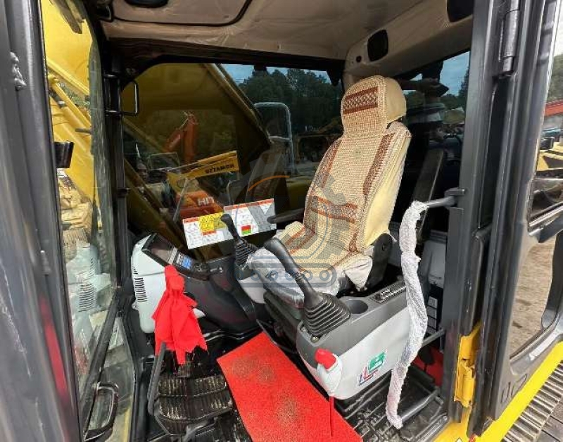 22Ton Used Crawler Excavator Komatsu PC220-8 Secondhand Construction Machinery