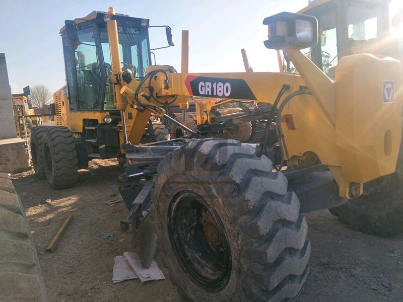 Hot Selling Used XCMG GR180 High-Performance Motor Grader