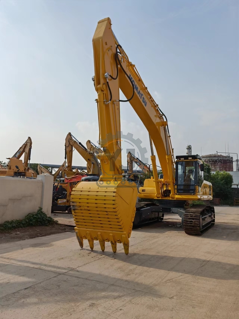 Used Japan Second Hand Komatsu PC450-7 Digger 45 Ton Excavator Machine
