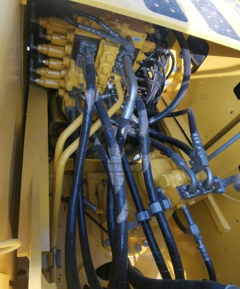 Used Excavators Komatsu PC200-8N1 Original Low Price Crawler Hydraulic Excavator Machinery Japanese Condition Hot Sale