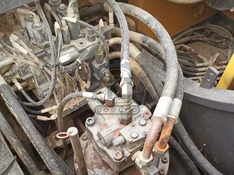 Good Price Second-hand Volvo 300 Excavator Used Excavator VOLVO EC300 Crawler Excavator