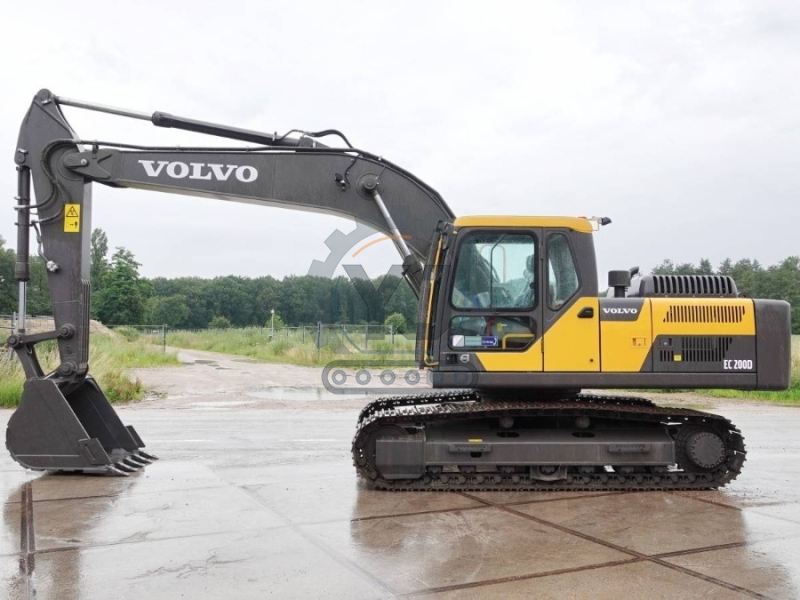 Used Volvo EC200D Excavator Earth Moving Equipment High Performance