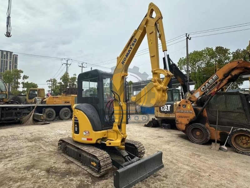 Japan Original PC35 Komatsu Used Equipment Secondhand Mini Excavator Crawler