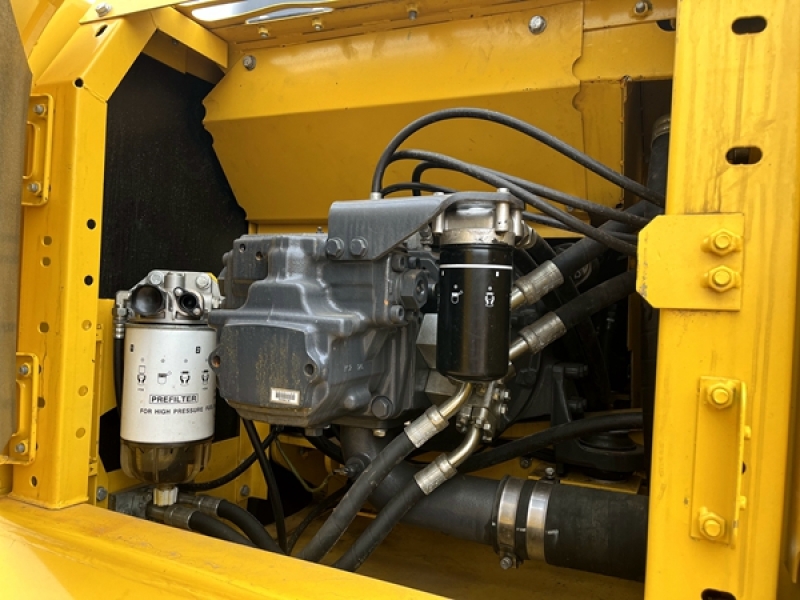 Japanese Hydraulic Used Komatsu PC200-8 Excavator Machine