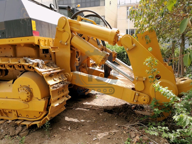 Shantui Sd32 Dozer Price Crawler Bulldozer with Ripper Bulldozer Factory Price