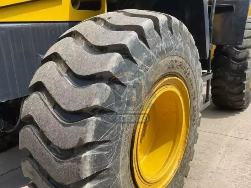 Komatsu WA320 Used Front Loader Wheel Loaders Construction Machinery 4000KG