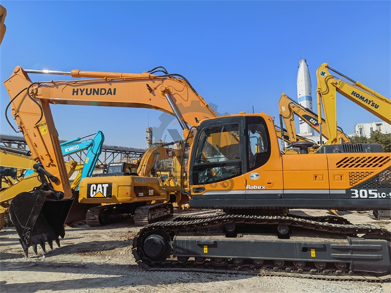 Cheap 30 ton used Hyundai 305 heavy duty excavator