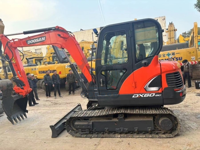 Hydraulic DX60 Doosan Micro Digger 2nd Hand Excavator Crawler 6 Ton