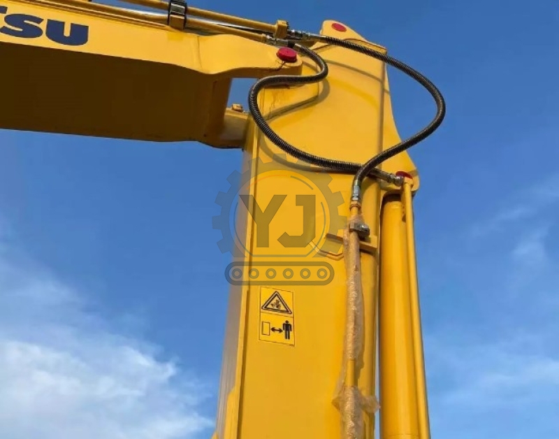 Komatsu PC128US Repossessed Earthmoving Equipment Industrial Digging Machines Used Excavators