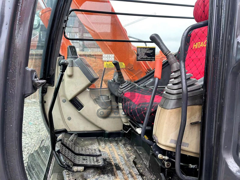 Little Working Hours Used Hitachi Zx70 Excavator Japan Original Used Mini Hitachi Zx70 Excavator